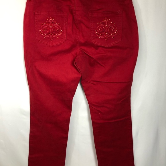 Women’s Red Jeans. Embroidered Back Pockets. Chicos. 38/29. Like New. - Picture 3 of 9